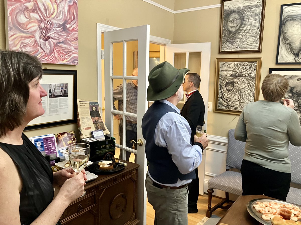 dmvisual's tweet image. #Thanks for all who enjoyed #McCallStudioGallery #8thAnnualValentinesRedCarpetGala w/ #FebArtShow of #DMcCall new charcoals, &quot;Love &amp;amp; Humanity!&quot; in #HistoricManassas @VisitManassas  LIVEMusic, Speakers, Complimentary Spread! #ARTFORSALE!