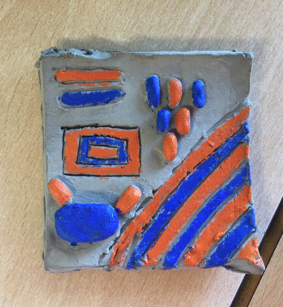 Lakeside_school's tweet image. 5SW have used their clay skills, knowledge of the Maya and paint skills to creat clay tiles. #mayaart #claywork #artanddesign