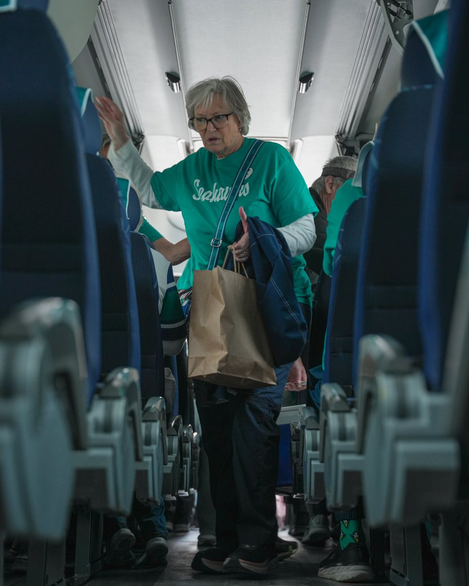 SeahawkClub's tweet image. 🚍 Bus full of Seahawks ready to invade Buies Creek for the @uncwmenshoops game vs Campbell!
#SeahawkNation #TidalTown