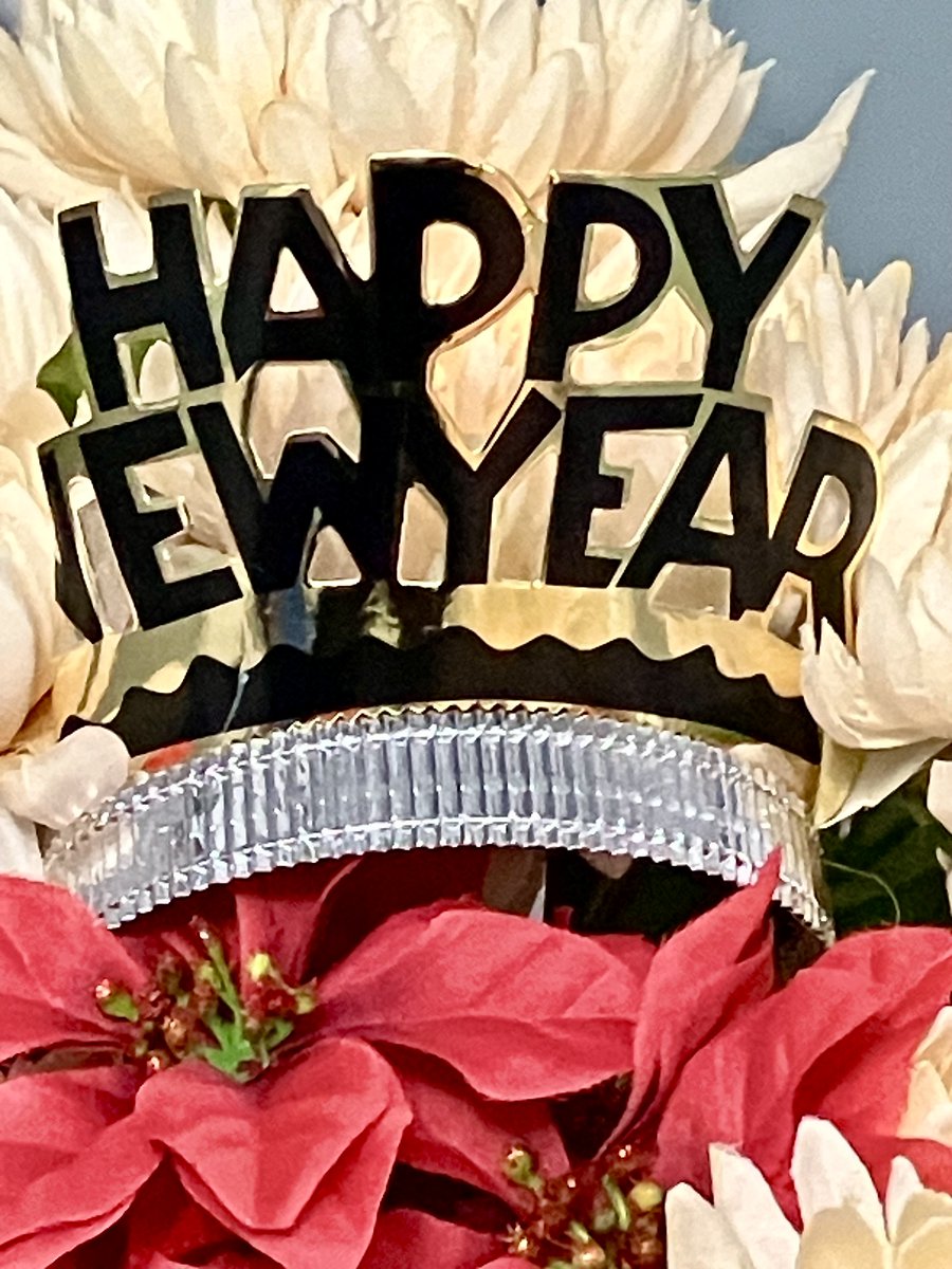 dmvisual's tweet image. #Thanks for all who enjoyed #McCallStudioGallery #8thAnnualNewYearRedCarpetGala w/ #JanShow, Speaker, LIVEMusic, &amp;amp; Complimentary Spread! Cheers! #DMVISUALEvents @VisitManassas #Jan2025!🙂