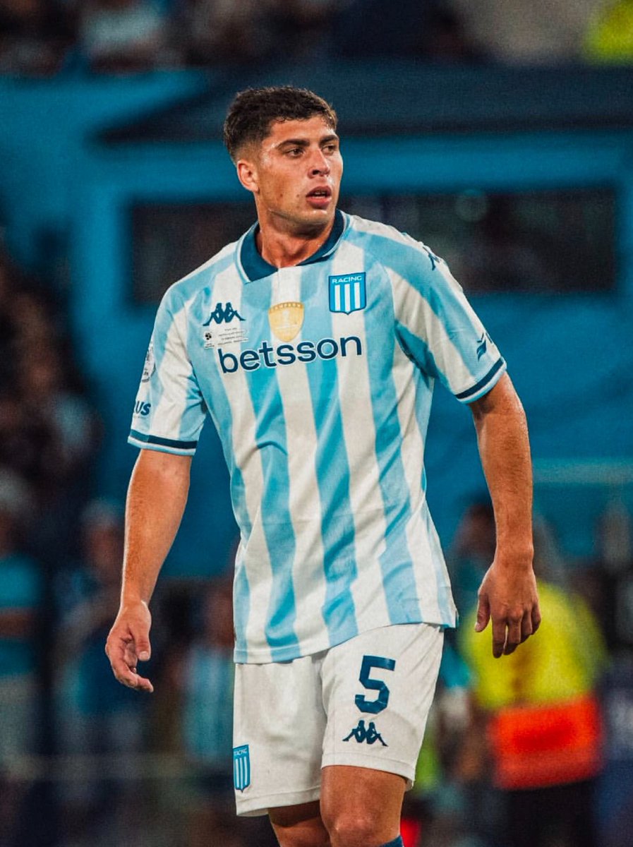 Ya le gustaria a este pibe jugar un partido como el de Pipe Loyola contra Sportivo Belgrano 🙄