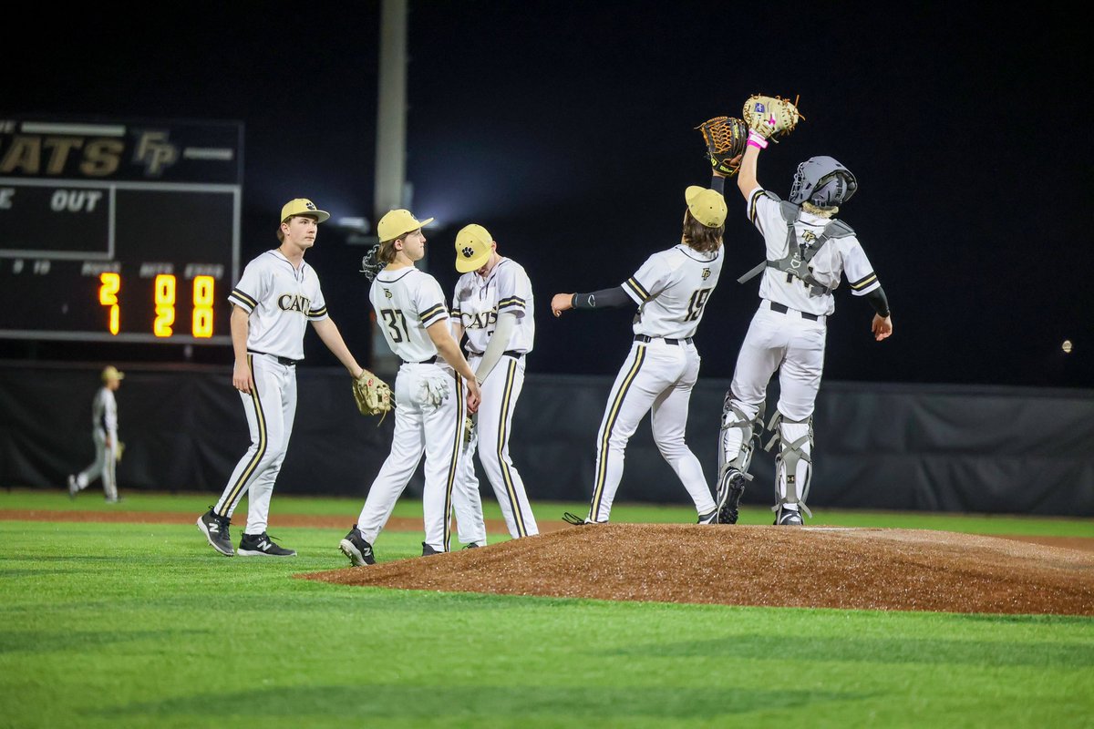 Another WIN against Plainview! FP JV won against Plainview JV with a final score of 5-2! Pitchers were Patrick Buffington and Bentley Webb!