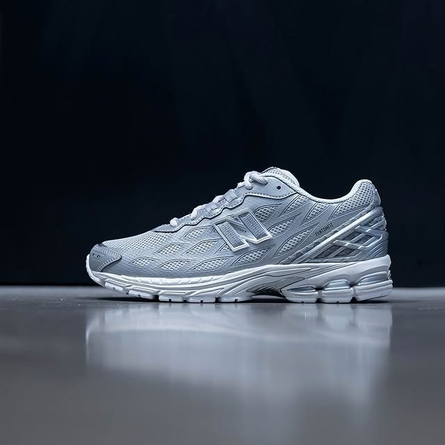 2025年 3/7 発売】 New Balance U1906 WFE “Silver Metallic/White