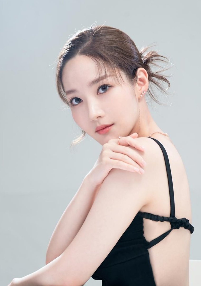 Bean's beautiful lady...
#ParkMinYoung #박민영