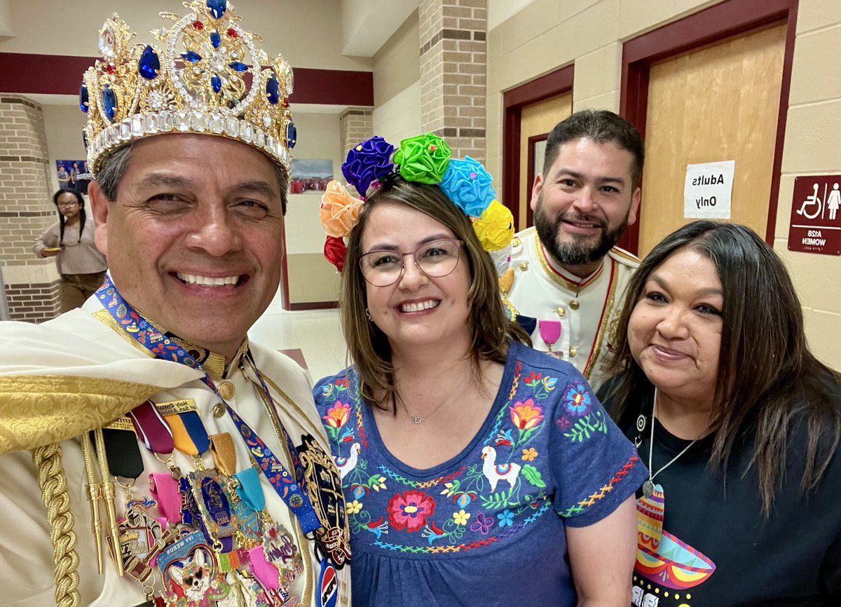 Viva Fiesta! Viva Education! <a href="/NISD/">Northside ISD</a> #BriscoeProud