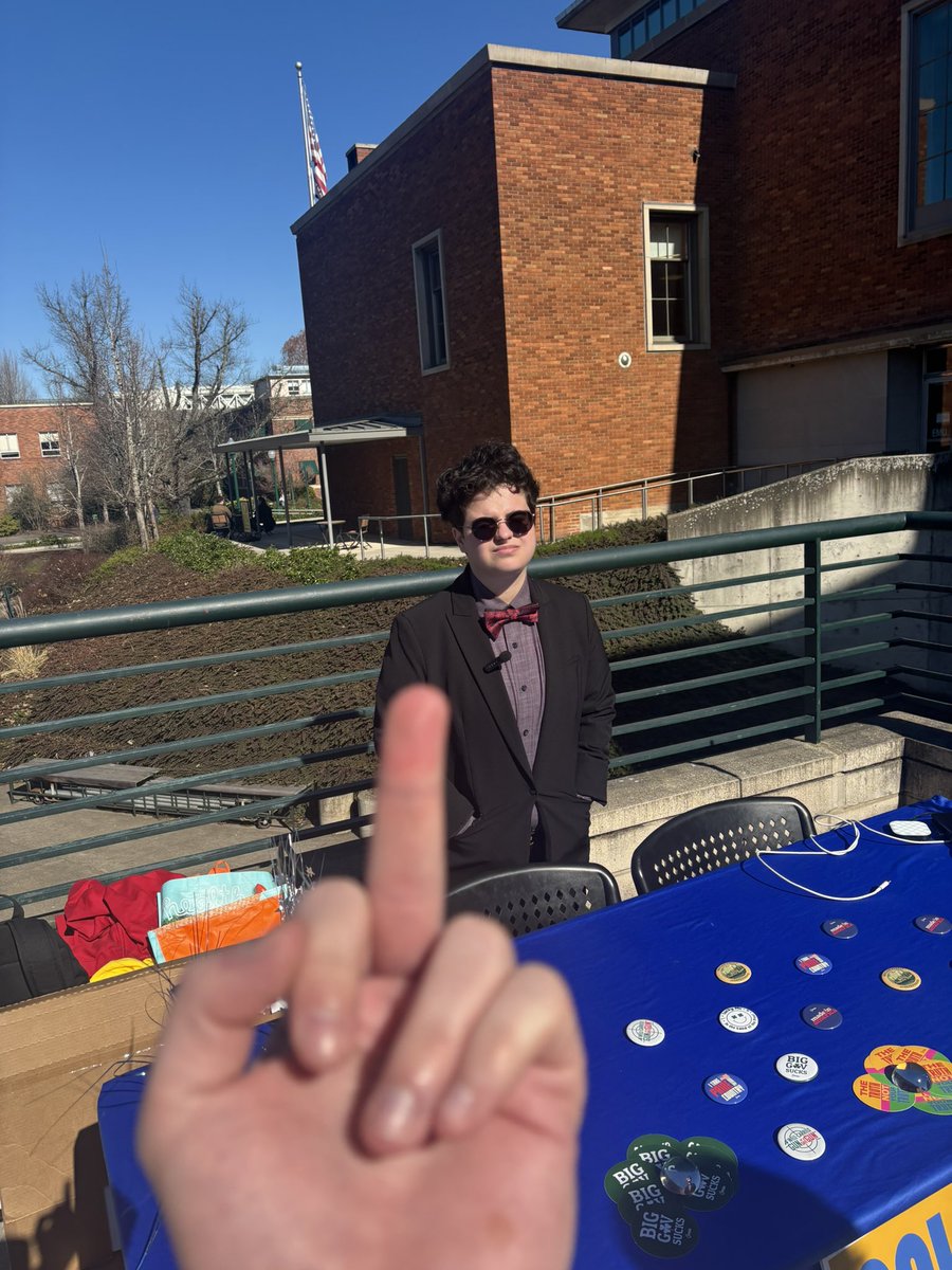 • (@joelanthonystan) on Twitter photo 