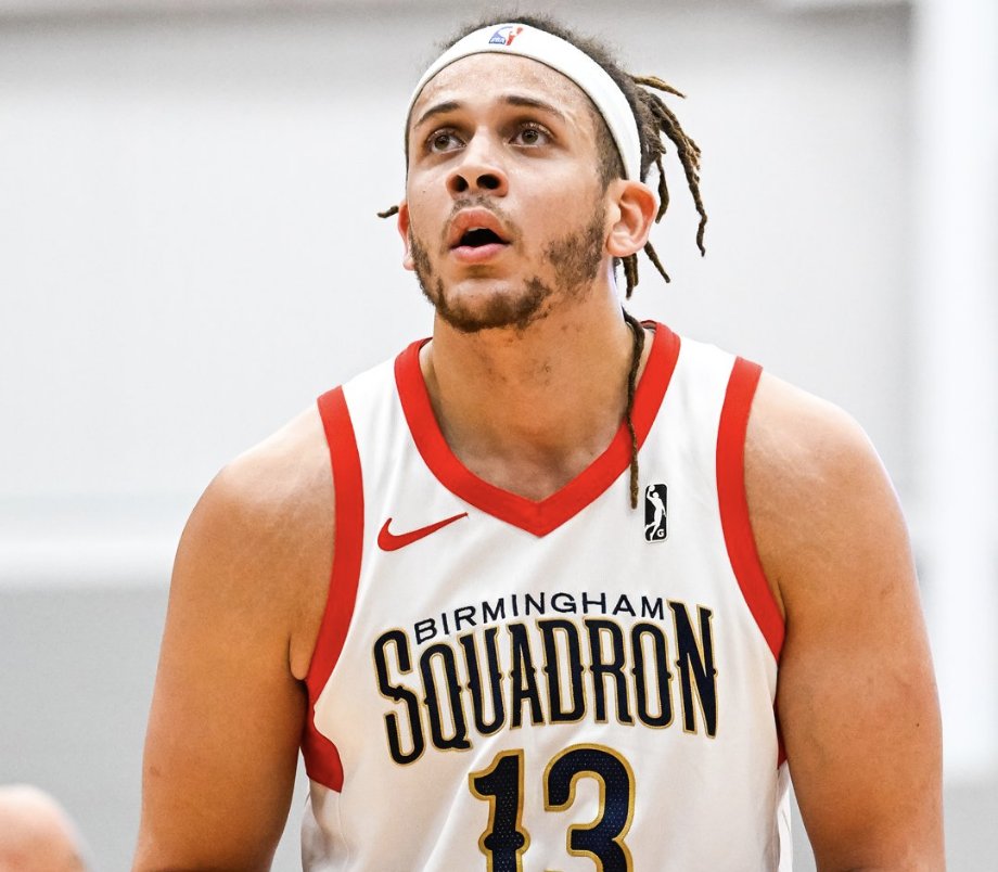 Providence's Josh Oduro in the G League tonight

- 19 PTS
- 6/10 FGs
- 12 REB
- 7 AST
- 5 BLK