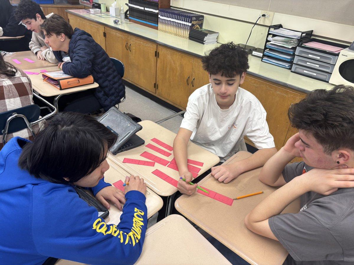 MustangsPHMS's tweet image. We are loving these quadratic dominoes from our Algebra class! #PHMSMustangsPRIDE 💚🐎 @MtDiabloUSD