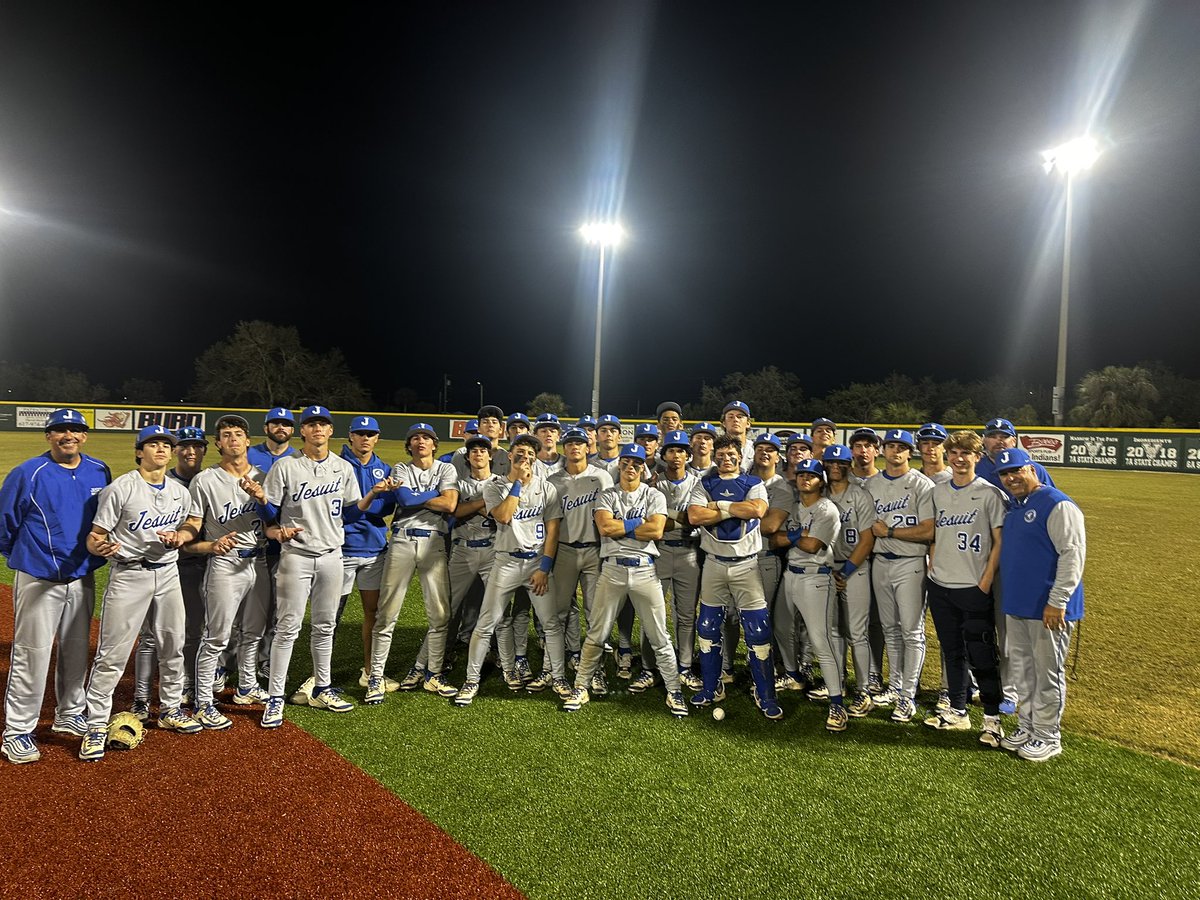 Jesuit Baseball (@jesuitbaseball) on Twitter photo Win #5 tonight at Venice. <a href="/WilsonAndersen1/">Wilson Andersen</a> with the win and <a href="/BenBurke_19/">Ben Burke</a> with the save. <a href="/VincentDeCarlo2/">Vincent DeCarlo</a> with the go ahead three RBI double helped him take home the belt tonight. Back at it tomorrow night at home against Killian High School, 7pm start. #Dominate #FAP #FAH #AMDG Win #5 tonight at Venice. <a href="/WilsonAndersen1/">Wilson Andersen</a> with the win and <a href="/BenBurke_19/">Ben Burke</a> with the save. <a href="/VincentDeCarlo2/">Vincent DeCarlo</a> with the go ahead three RBI double helped him take home the belt tonight. Back at it tomorrow night at home against Killian High School, 7pm start. #Dominate #FAP #FAH #AMDG