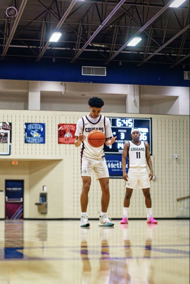 •Senior Highlights!
• Bi-District Chaps 
•18-13 recored (8-4 3rd in district)

<a href="/KempnerHoops/">Kempner Basketball</a> <a href="/4Coach_Whit/">Jeff Whitaker</a> <a href="/CoachWashTX/">James Washington</a> <a href="/Coach_DeGar/">Coach DeGar M.Ed</a> 

hudl.com/v/2RnYUH