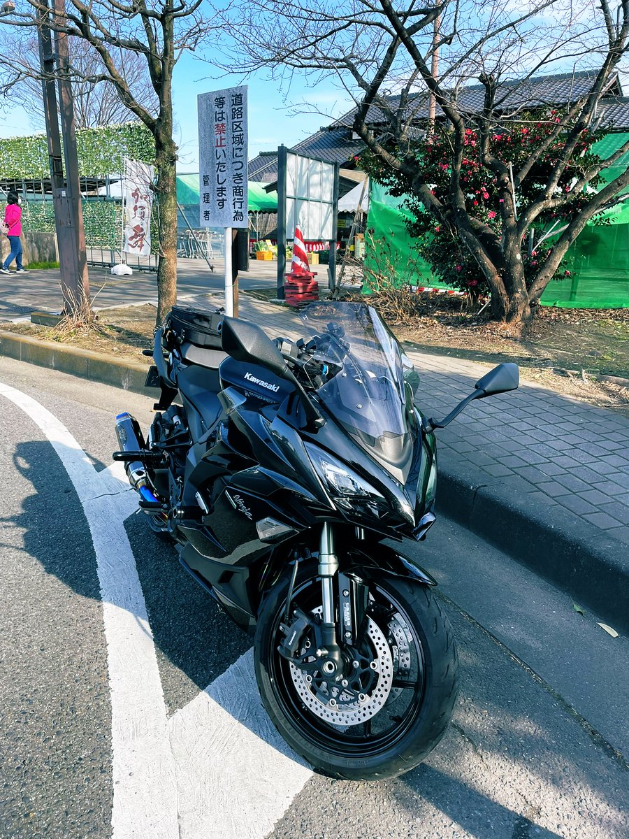 Ninja1000sx_kei's tweet photo. #2月を写真4枚で振り返る
#道の駅童話のふる里おおとね
#numacafe
#安住神社
#道の駅にのみや
#Ninja1000sx
#Z900RS https://t.co/E6F4SmTd0H