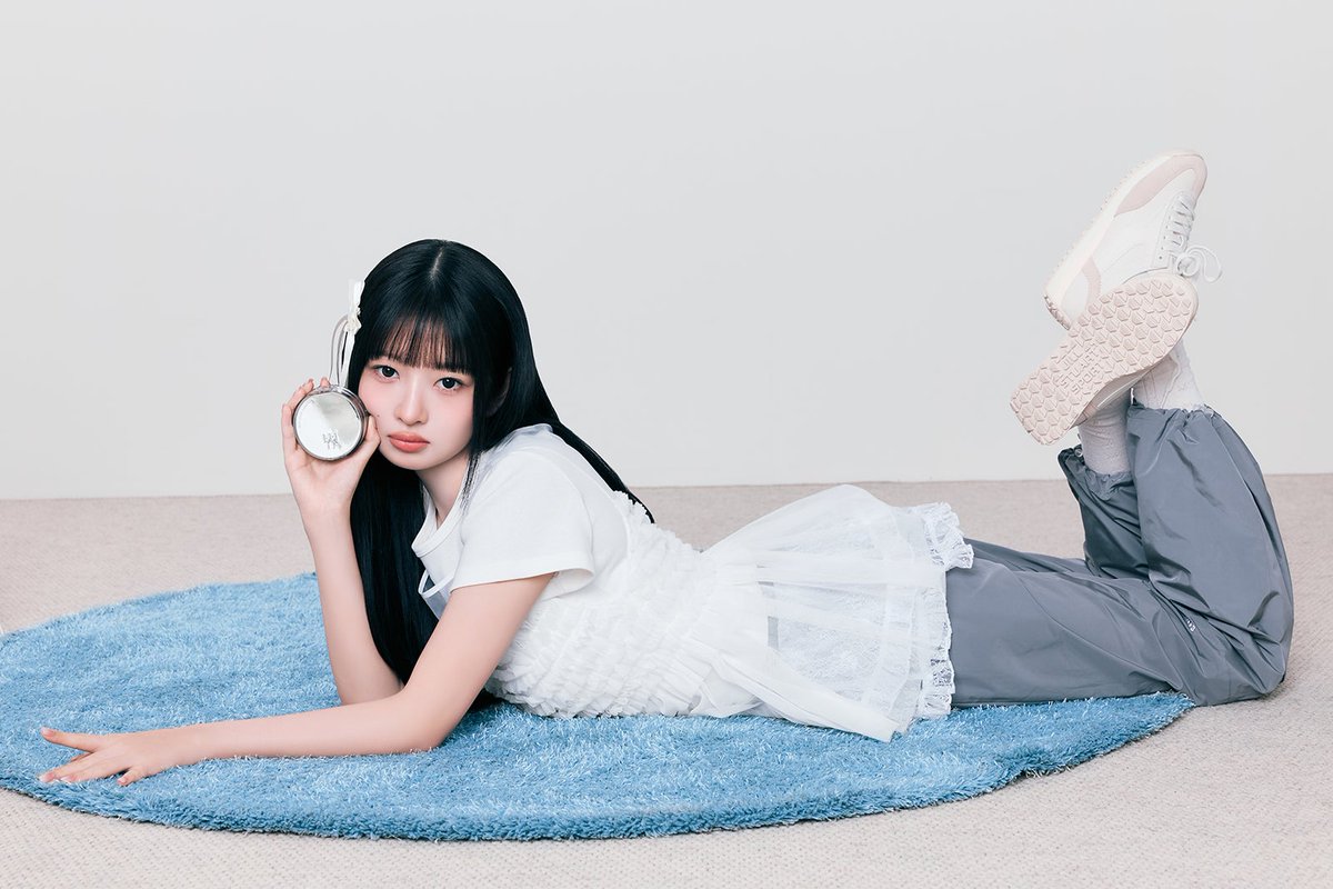 modelpress's tweet photo. IVEレイ、韓国コスメ「LUNA」
新グローバルアンバサダー就任✨

新ビジュアルも解禁📸
「たくさんの魅⼒をお届けします」💭

🔻記事詳細
https://t.co/7mIYEY1yFb

#REI @IVEstarship_JP https://t.co/QGZjski9tO