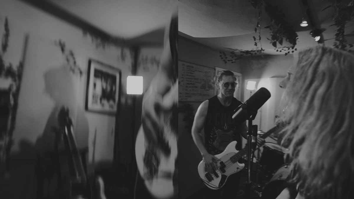 this is a still photo from our video series LIVING ROOM ARENA
it’s cool, right? tell me it’s cool. in fact no, tell me it’s not cool, lie to me…I’m in love with you