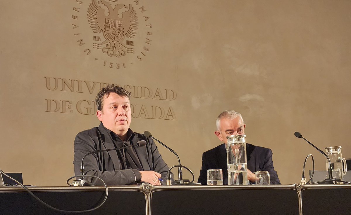 Esperanza Román (@eromanme) on Twitter photo Buenísima la charla de <a href="/MADelArcoBlanco/">MA Del Arco Blanco</a> sobre la corrupción en el franquismo. Me he quedado con ganas de comentar que no todos los regímenes autoritarios producen menor documentación (me refiero a los nazis). Buenísima la charla de <a href="/MADelArcoBlanco/">MA Del Arco Blanco</a> sobre la corrupción en el franquismo. Me he quedado con ganas de comentar que no todos los regímenes autoritarios producen menor documentación (me refiero a los nazis).