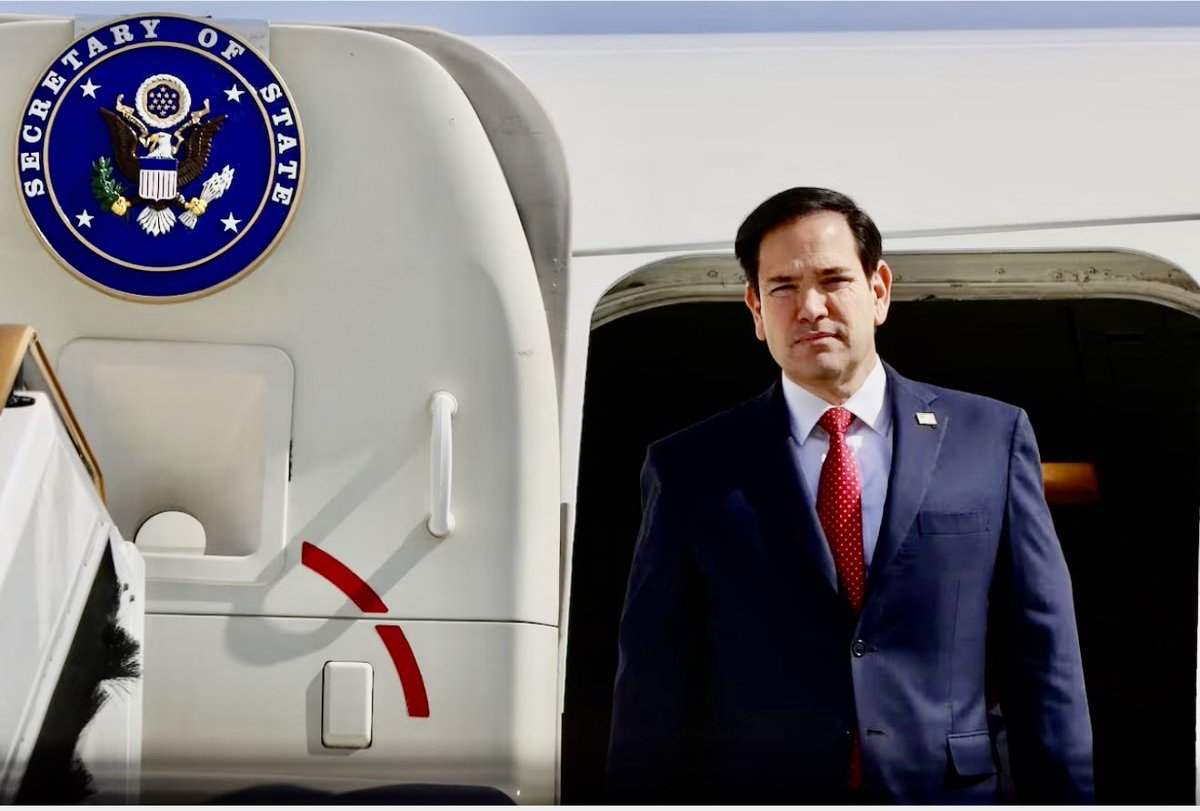 Jhonffonseca's tweet photo. MARCO RUBIO AFIRMA QUE MUY PRONTO MADURO CAERÁ EN VENEZUELA

¿CUÁNTOS LO CREEN? https://t.co/9KdX4lSQ01