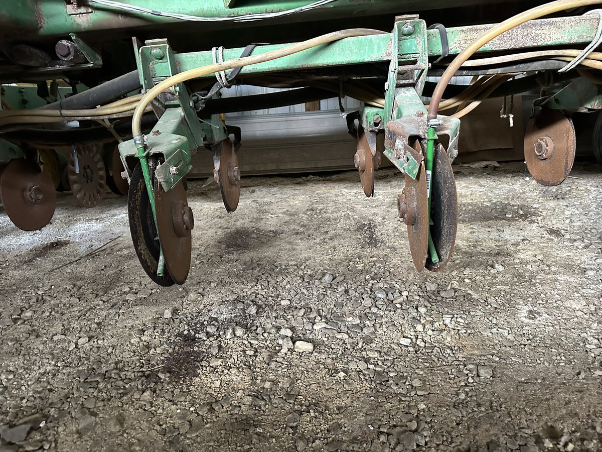 Talk about a gem! This planter is in great shape still can see the new fert tubes on some of the rows that were replaced 7 years ago before retiring. 

$12k obo