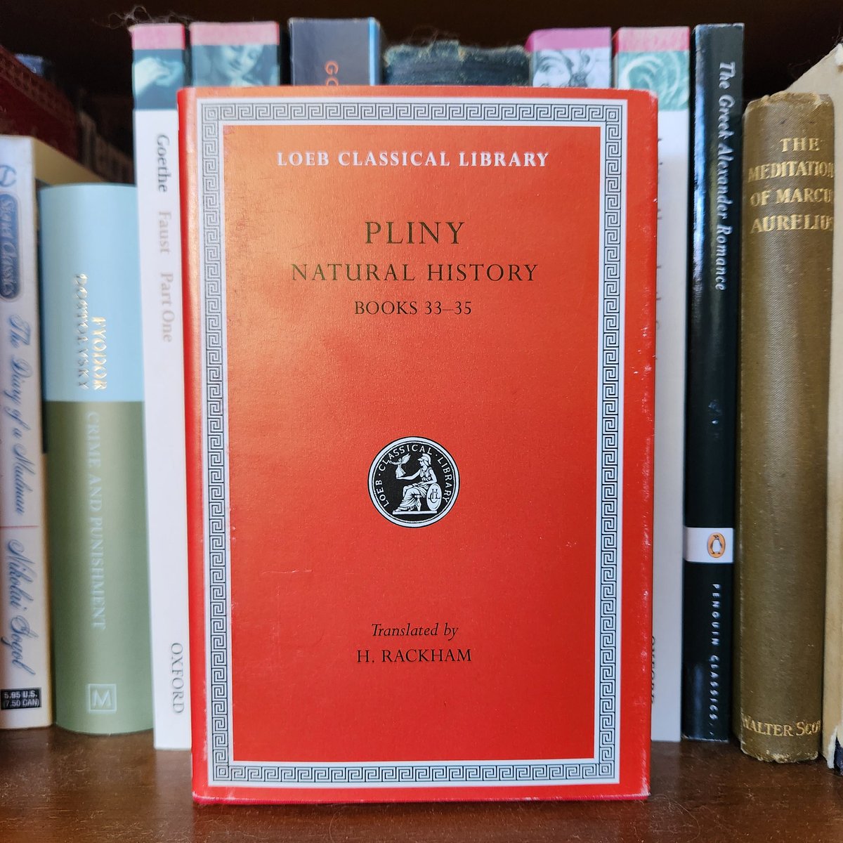 My very first Loeb! 📚🏛🏺

Found myself referring to Pliny so much last semester when teaching the history of artists' materials and techniques that I thought I may as well invest in a copy of my own 🤓