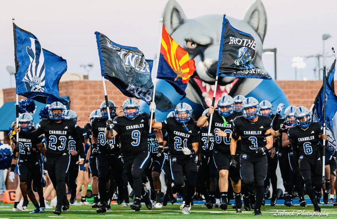 Eric Sorenson (@ericsports360az) on Twitter photo 🚨🚨SCHEDULE ALERT🚨🚨: <a href="/SOC_CHSWOLVES/">Chandler HS Athletics</a> has agreed to a home & home with #CathedralCatholic (CA). #Wolves will travel to San Diego later this year, <a href="/chandler_wolves/">Chandler High Football Boosters</a> will host <a href="/Donsfootball/">CCHS Dons Football</a> in ‘26.
Showdown of two big-time HS 🏈 powers 👀!! <a href="/Sports360AZ/">Sports360AZ</a> 🚨🚨SCHEDULE ALERT🚨🚨: <a href="/SOC_CHSWOLVES/">Chandler HS Athletics</a> has agreed to a home & home with #CathedralCatholic (CA). #Wolves will travel to San Diego later this year, <a href="/chandler_wolves/">Chandler High Football Boosters</a> will host <a href="/Donsfootball/">CCHS Dons Football</a> in ‘26.
Showdown of two big-time HS 🏈 powers 👀!! <a href="/Sports360AZ/">Sports360AZ</a>