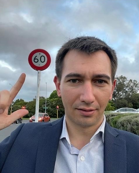 Great news for Auckland today! Auckland Transport has now confirmed where Labour’s blanket speed limit reductions will be reversed as a result of our Government’s new sensible speed limit rule.

[1/4]