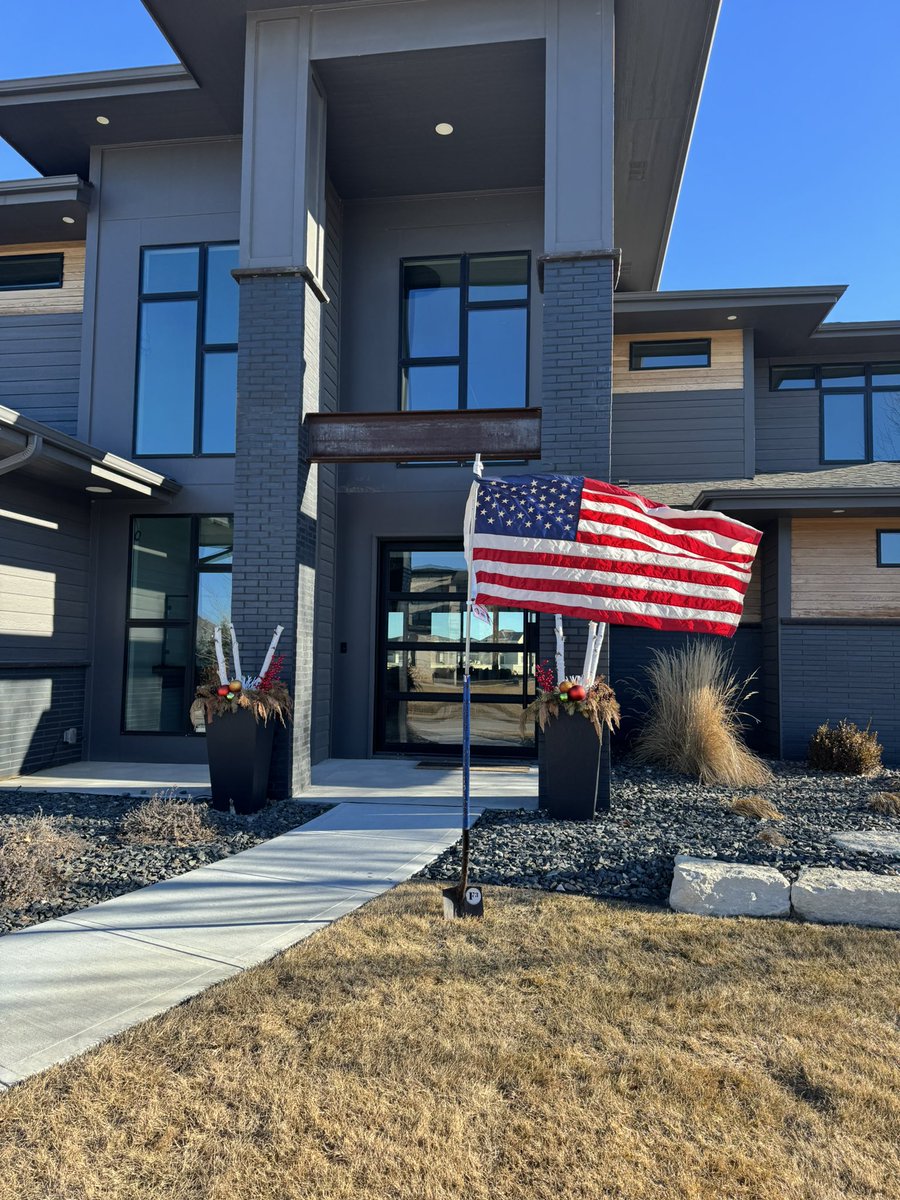 Casey Velinsky - Hot WireF3 tweet media