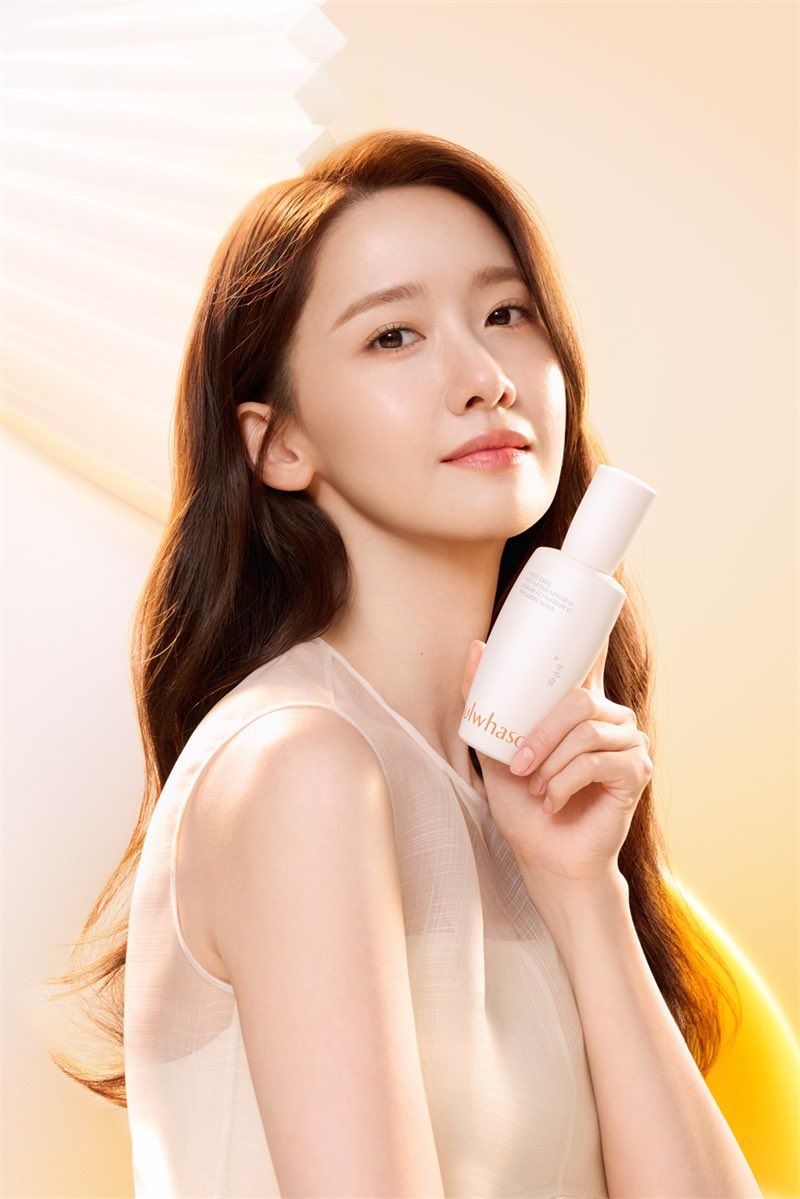 ordinarynojaem's tweet image. Sulwhasoo on choosing Lim YoonA as their new Global Brand Ambassador

“Based on her proven acting skills and wide recognition, Lim YoonA, who is greatly loved in the global market beyond Korea, is expected to contribute to raising Sulwhasoo’s global recognition by communicating…