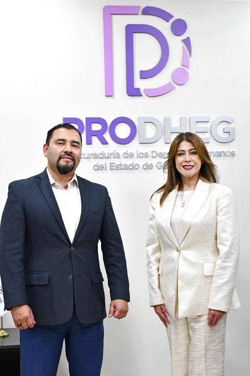 PRODHEG's tweet photo. Hoy en #GTO se vivió un momento histórico al nombrar a la primera mujer Procuradora de #DerechosHumanos del Estado.
@KarlaAlcarazOl1 tomó protesta y recibió oficialmente el puesto que desempeñará por 4 años a partir de hoy.
¡El equipo #PRODHEG le da la más cordial bienvenida! https://t.co/H37KHLCUeC