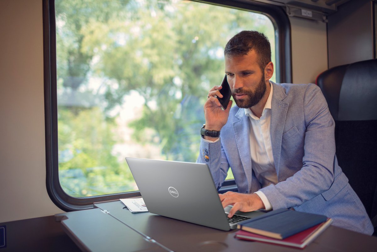 's tweet image. Stay productive on the go with the Dell Outlet Latitude 15&quot; – your perfect travel companion! 🚆💼✨ #DellOutlet #Latitude5540 #WorkAnywhere #OutletRefurbishedTech