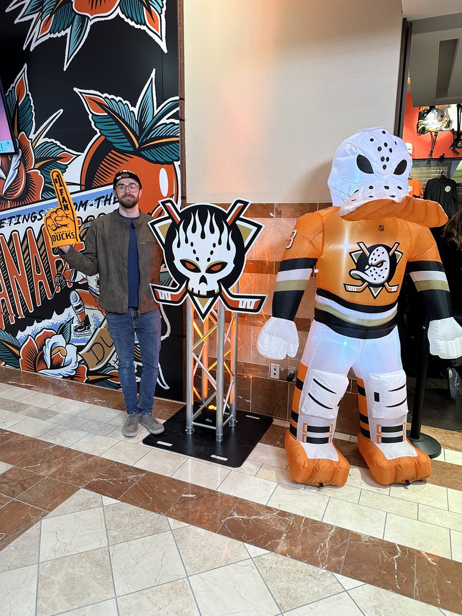 SeanEvans04's tweet image. #FlyTogether