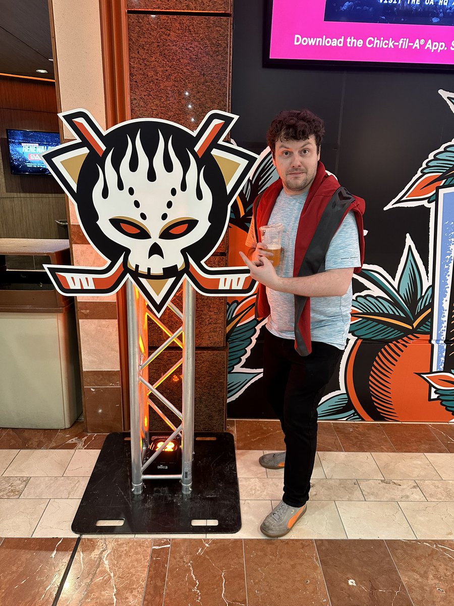 SeanEvans04's tweet image. #FlyTogether