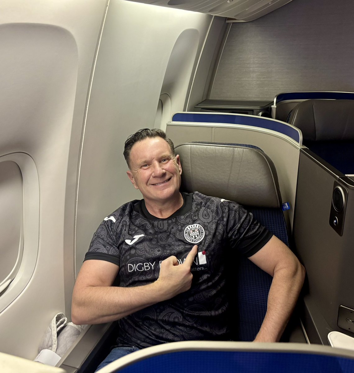 paul mattear (@pmattear) on Twitter photo Long journey from Washington DC to Paisley (international airport) but we all love our club!!! <a href="/saintmirrenfc/">St Mirren FC</a> <a href="/DerbitShabSNP/">Paisley international airport</a> <a href="/PandaC1987b/">Paisley Panda</a> <a href="/West_Bank_SMFC/">West Bank</a> Long journey from Washington DC to Paisley (international airport) but we all love our club!!! <a href="/saintmirrenfc/">St Mirren FC</a> <a href="/DerbitShabSNP/">Paisley international airport</a> <a href="/PandaC1987b/">Paisley Panda</a> <a href="/West_Bank_SMFC/">West Bank</a>