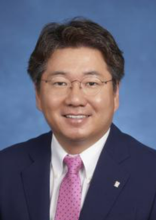 Exciting Research News! 🎉

✨ Dr. Soo-yong Byun received a $418,398 grant from the Spencer Foundation/Michigan State University for:
📖 "Creating Transformative Possibility in Schools &amp; Communities: Asian American Studies in Divergent Political Contexts."