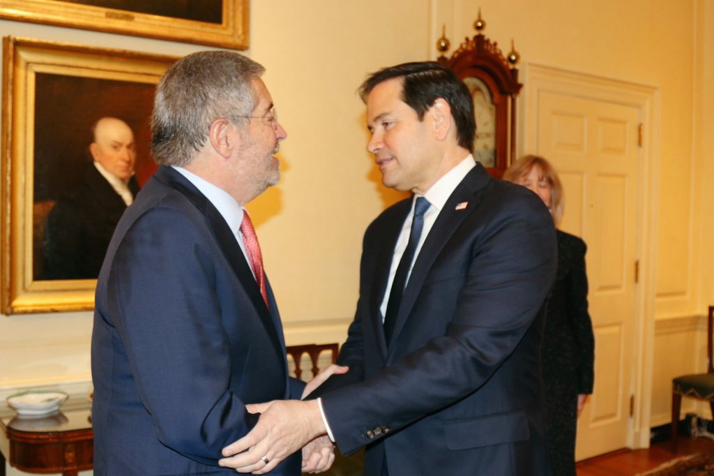 Relaciones Exteriores (@sre_mx) on Twitter photo 📸 En la sede del <a href="/StateDept/">Department of State</a>, en Washington D. C., el canciller Juan Ramón de la Fuente sostuvo un diálogo bilateral con su homólogo, el secretario de Estado de EUA, <a href="/SecRubio/">Secretary Marco Rubio</a>, para tratar temas clave de la agenda entre ambos países y dar seguimiento a los acuerdos entre la 📸 En la sede del <a href="/StateDept/">Department of State</a>, en Washington D. C., el canciller Juan Ramón de la Fuente sostuvo un diálogo bilateral con su homólogo, el secretario de Estado de EUA, <a href="/SecRubio/">Secretary Marco Rubio</a>, para tratar temas clave de la agenda entre ambos países y dar seguimiento a los acuerdos entre la