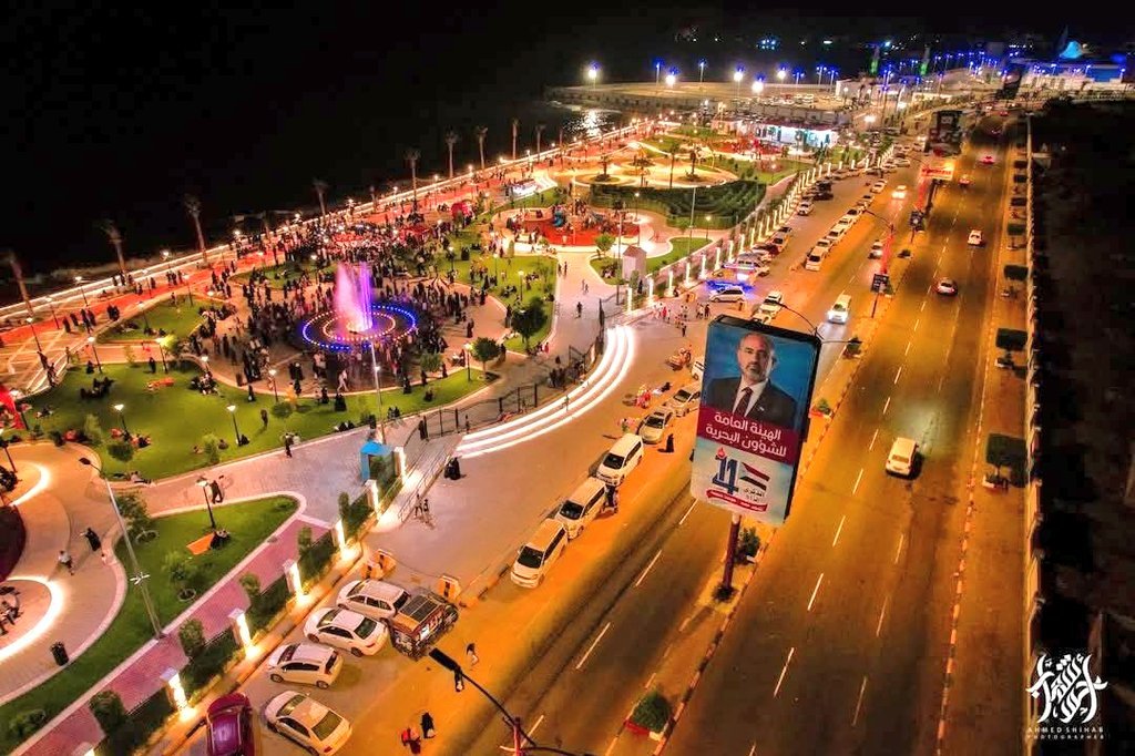 الوقود من مارب والمشروع إلى امامكم من تعز 
والصورة التي في اللوحة ايش قدم صاحبها لعدن ؟؟

#اليمن