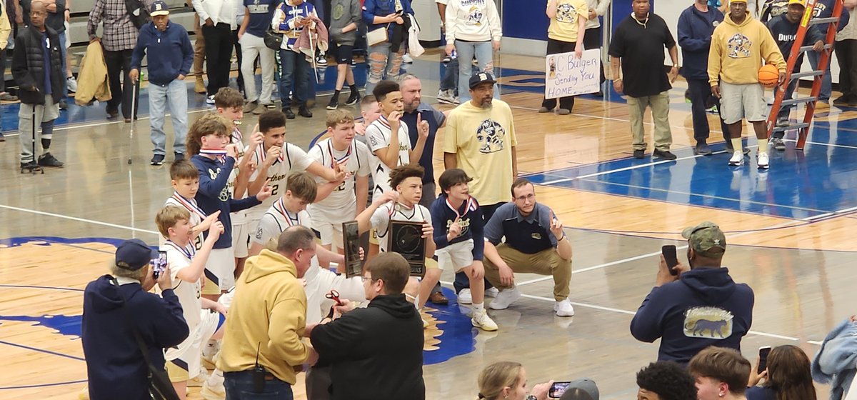 Congratulations to the DuPont Middle School Boys Basketball team! Undefeated Kanawha County Champions 🏆 #oWn #pantherpride
