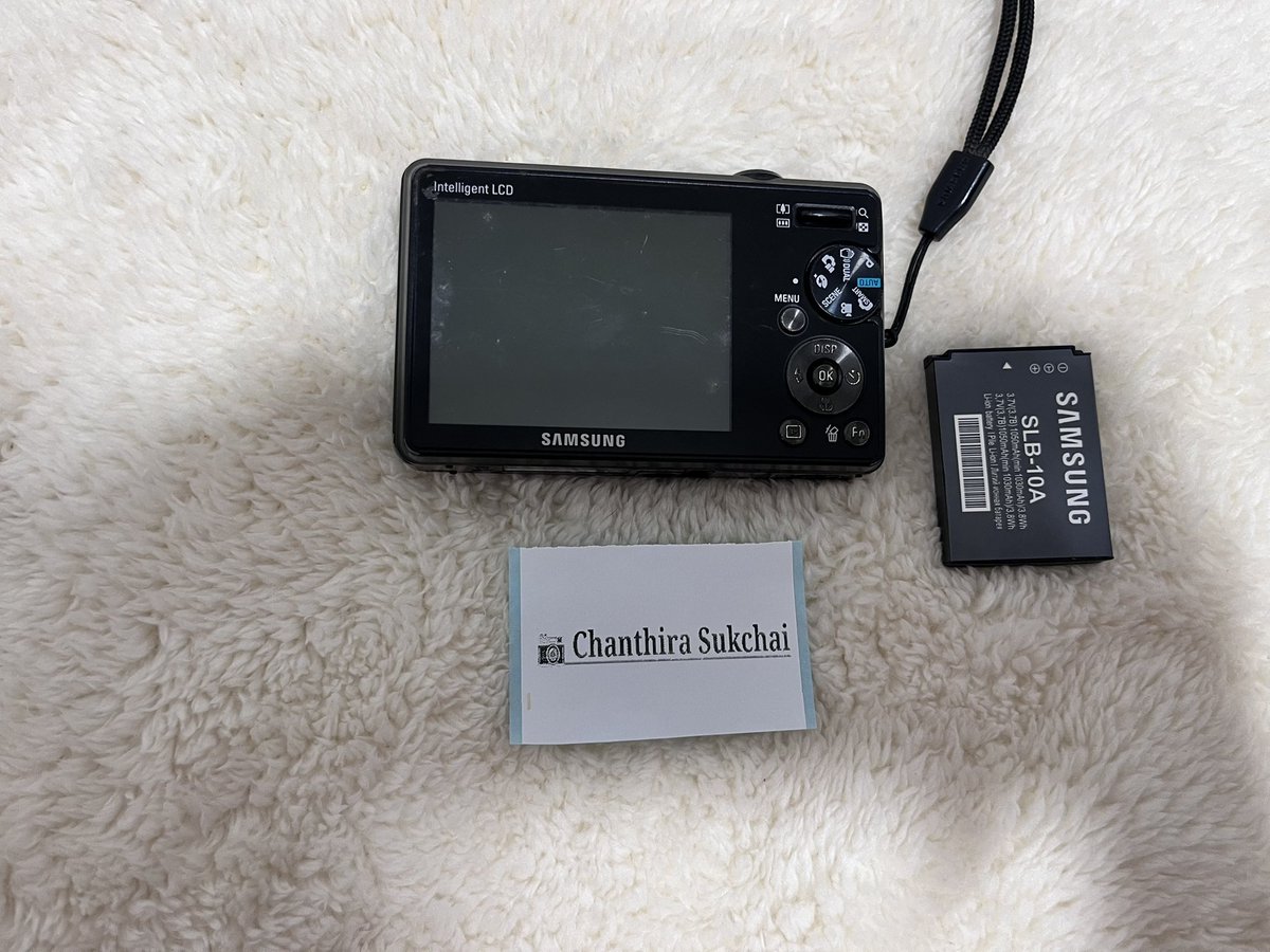 BbubbleStore's tweet image. ✨ ปล่อยต่อ Samsung PL60✨
Price : 1,450 ส่งฟรี (ขี้เกียจเก็บแล้ว😭)
🧸ภาพฟุ้งๆ ผิวนัวๆ  ใครชอบแบบฟุ้งๆจัดได้เลยค่ะ 
อยู่ที่แสงเยอะๆ เปิดแฟรชฉ่ำผิวจะนัวมาก
เครื่องทำงานเต็มระบบ ซูมเข้าออกได้ปกติหนิ
- อุปกรณ์ที่ได้รับ
- แบตแท้ สายคล้อง
- แท่นชาร์จ
- เมมไม่มีแถม
#กล้องดิจิตอล