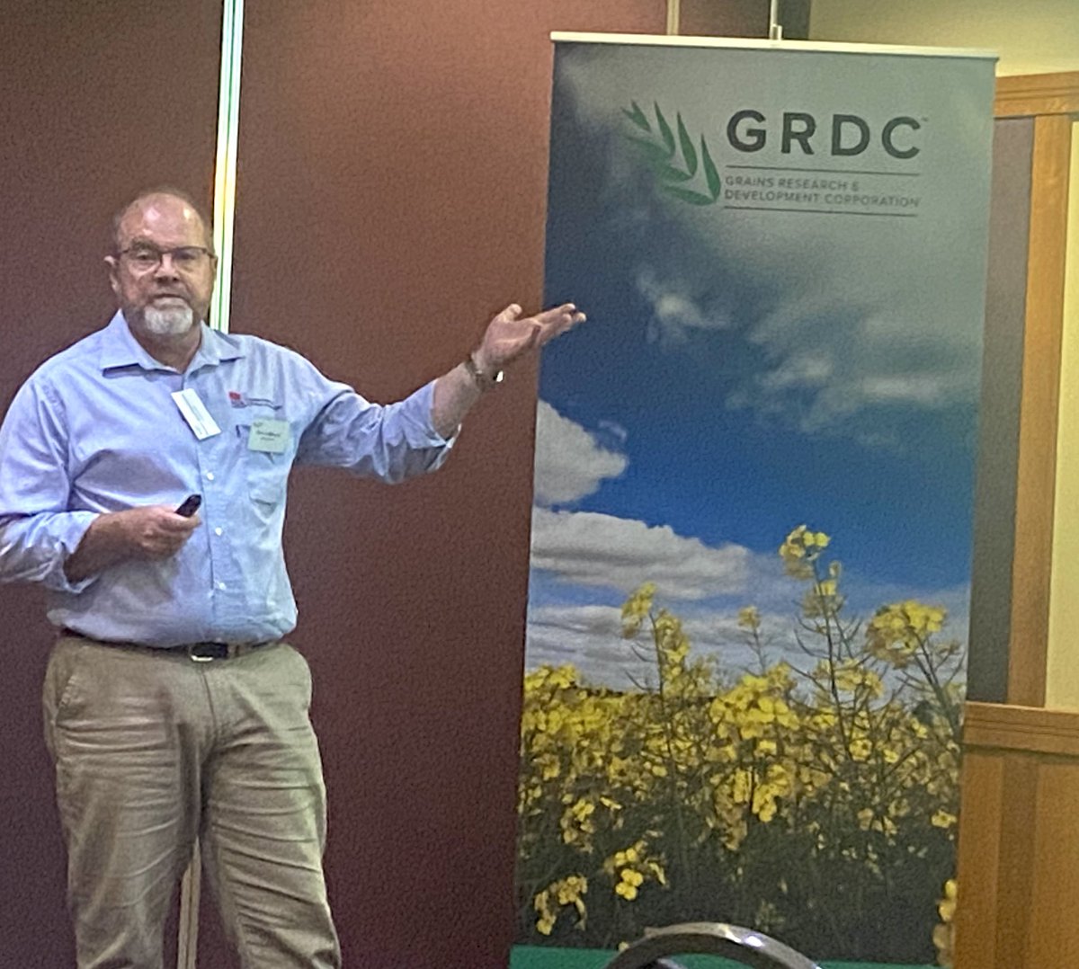Trangie Agricultural Research Centre (@trangiec) on Twitter photo 😳Simphy talking about a disease that is NOT crown rot!!!
Interesting prezzo on sclerotinia today at #GRDCUpdates at Dubbo.
🌿Not just in canola but in pulses crops as well…an issue for some in 2024.
<a href="/NSW_AGRONOMY/">NSW Agronomy</a> <a href="/s_simpfendorfer/">Steven Simpfendorfer</a> <a href="/theGRDC/">GRDC</a> 😳Simphy talking about a disease that is NOT crown rot!!!
Interesting prezzo on sclerotinia today at #GRDCUpdates at Dubbo.
🌿Not just in canola but in pulses crops as well…an issue for some in 2024.
<a href="/NSW_AGRONOMY/">NSW Agronomy</a> <a href="/s_simpfendorfer/">Steven Simpfendorfer</a> <a href="/theGRDC/">GRDC</a>