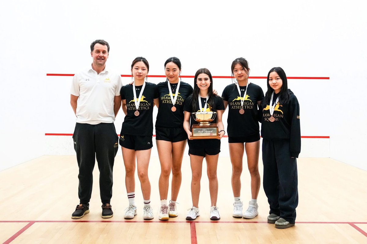 Last week, Shawnigan hosted the first ISA Squash Championships since 2020.  Shawnigan, Brentwood College and St Michael’s University School took part.

Shawnigan's captain Eva G. held her nerve to beat her opponent and take the title for Shawnigan.