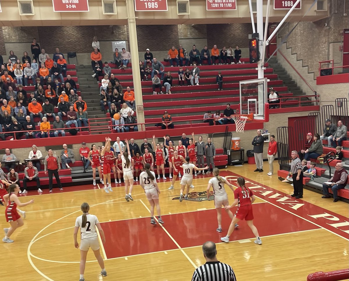 Final - Morton 50, Washington 60 #ladypotters #Sectionals