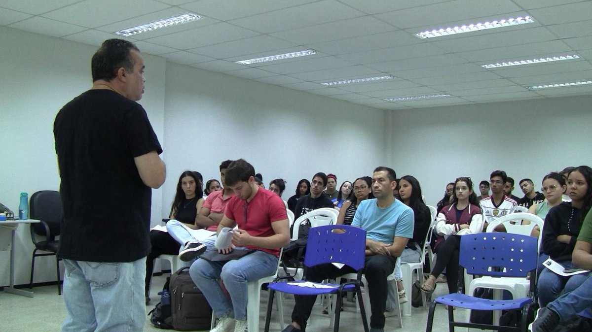Ontem o projeto Caminhos do Caldeirão chegou a UFCA campos crato. Apresentamos o curta documentário Caminhos do Caldeirão A Diáspora, para um público de alunos e professores. Depois tivemos uma proveitosa roda de conversa tirando dúvidas e esclarecendo fatos sobre a comunidade.