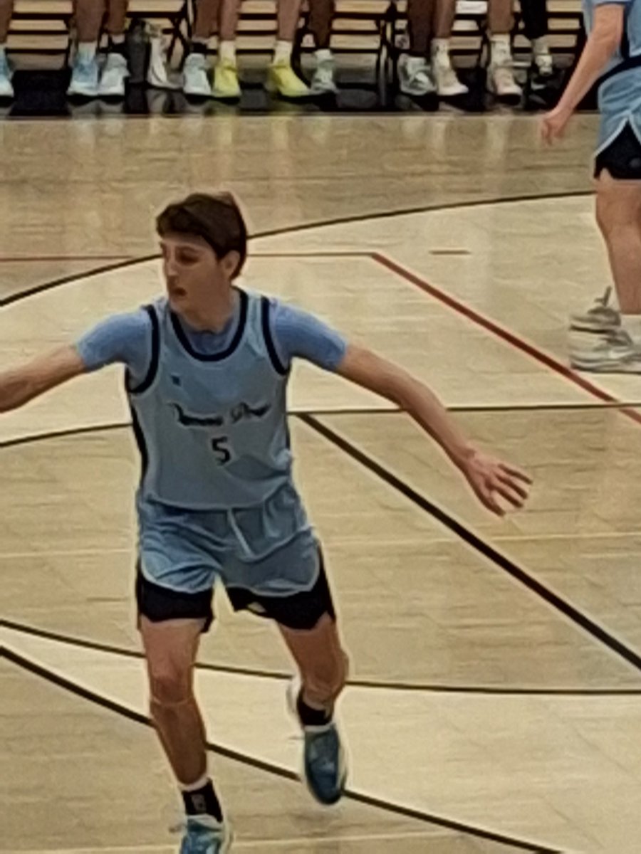 Final score as Devon Prep takes the 4A district crown and #1 seed with a 77-46 win over Dobbins behind 6'6" Reece Craft #20 with 20pts 11reb 2asts 2stls and 6'2" Shane Doyle #5 popped in 15pts 7asts 4reb 4stls 3 treys in their victory.