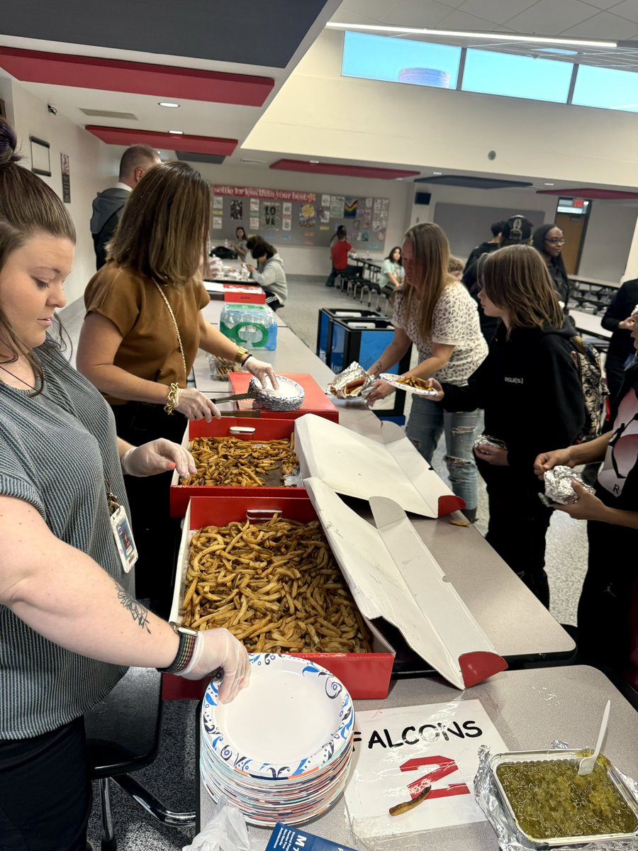 Megan Minnis tweet media