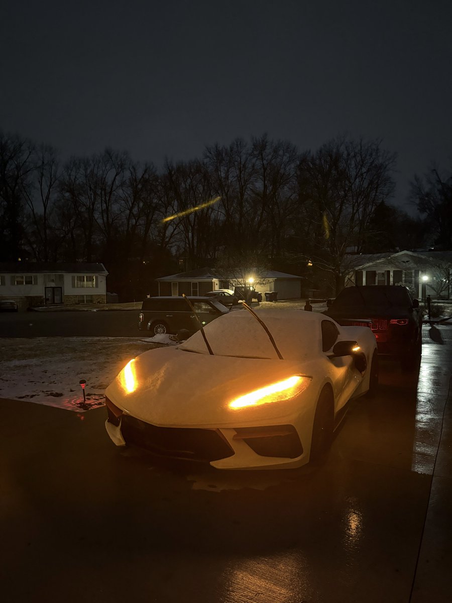 Take a flight every other day in a brand new city I'm going missing