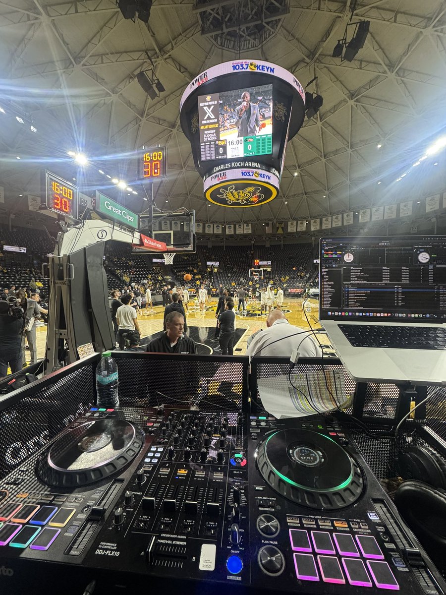 Views from THE SHOCK BLOCK 😤🌾

<a href="/GoShockers/">Go Shockers</a> 

#watchus