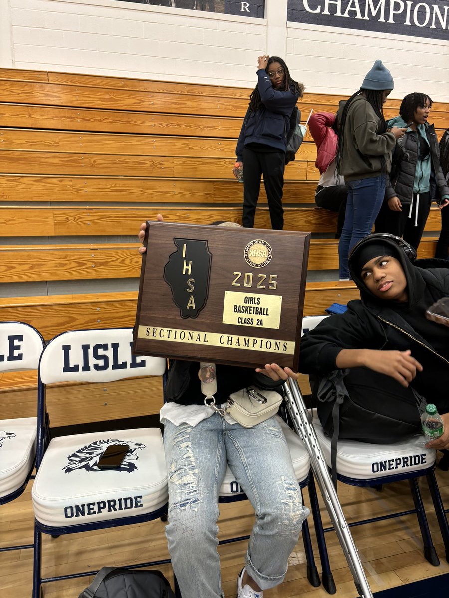Bryan Dolan (@mrdolan14) on Twitter photo Sectional Champs! The Lady Wildcats played a great team game. The motto this year is #WeBeforeMeFamilyFirst & that’s what tonight was. Hoping to see everyone at Super Sectional matchup. <a href="/WILDCATSGIRLSBB/">Wendell Phillips Girls Basketball</a> <a href="/IHSA_IL/">Illinois High School Association #IHSA</a> <a href="/CPLAthletics/">Chicago Public League Athletics</a> <a href="/suntimes_preps/">Sun-Times Preps</a> <a href="/mikeclarkpreps/">MikeClarkPreps</a>
#PhillipsPower🅿️ Sectional Champs! The Lady Wildcats played a great team game. The motto this year is #WeBeforeMeFamilyFirst & that’s what tonight was. Hoping to see everyone at Super Sectional matchup. <a href="/WILDCATSGIRLSBB/">Wendell Phillips Girls Basketball</a> <a href="/IHSA_IL/">Illinois High School Association #IHSA</a> <a href="/CPLAthletics/">Chicago Public League Athletics</a> <a href="/suntimes_preps/">Sun-Times Preps</a> <a href="/mikeclarkpreps/">MikeClarkPreps</a>
#PhillipsPower🅿️