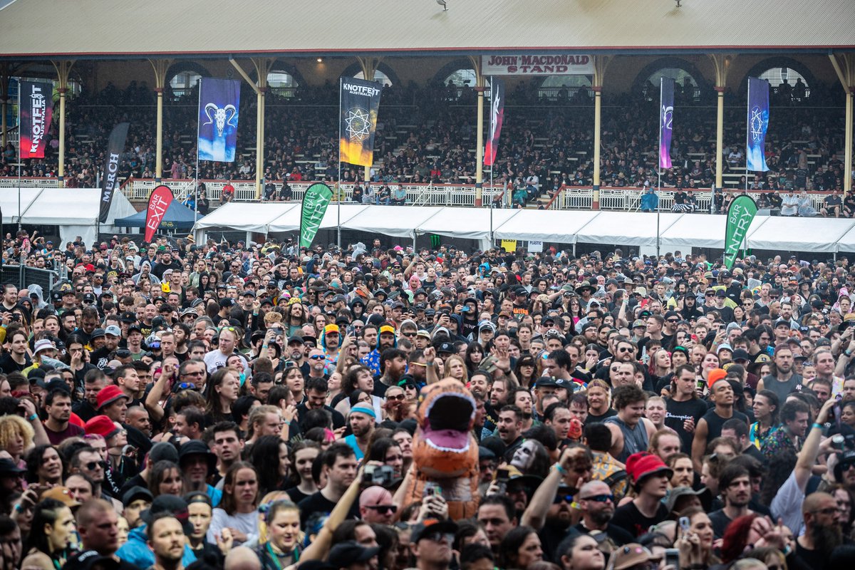 Knotfest will take over the #BrisbaneShowgrounds this Sunday, bringing a massive lineup of heavy music and culture. 🔥🎸

For the full event details, artist highlights, and additional information check out our #mediarelease for all the details 📖 bit.ly/43hlika