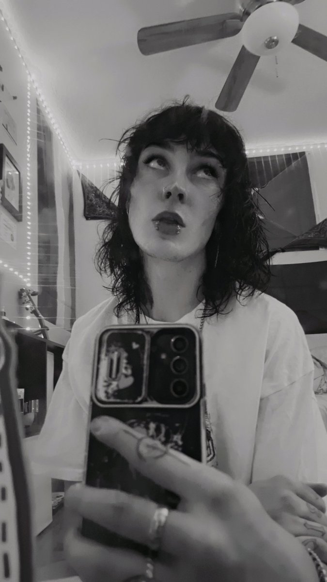 Update on the coffin I'm building + I cut and dyed my hair (get mogged)