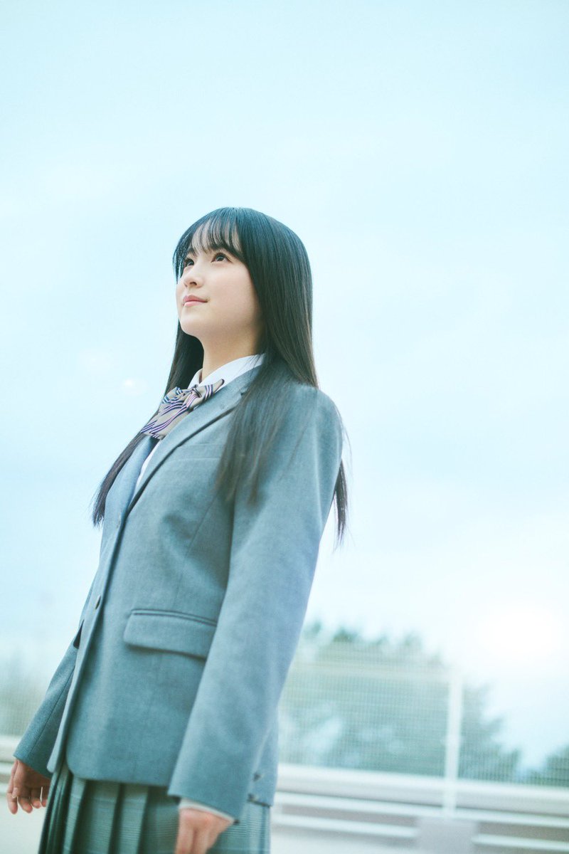 6期生「鈴木佑捺」の撮り下ろし写真＆手書きプロフィールを公開