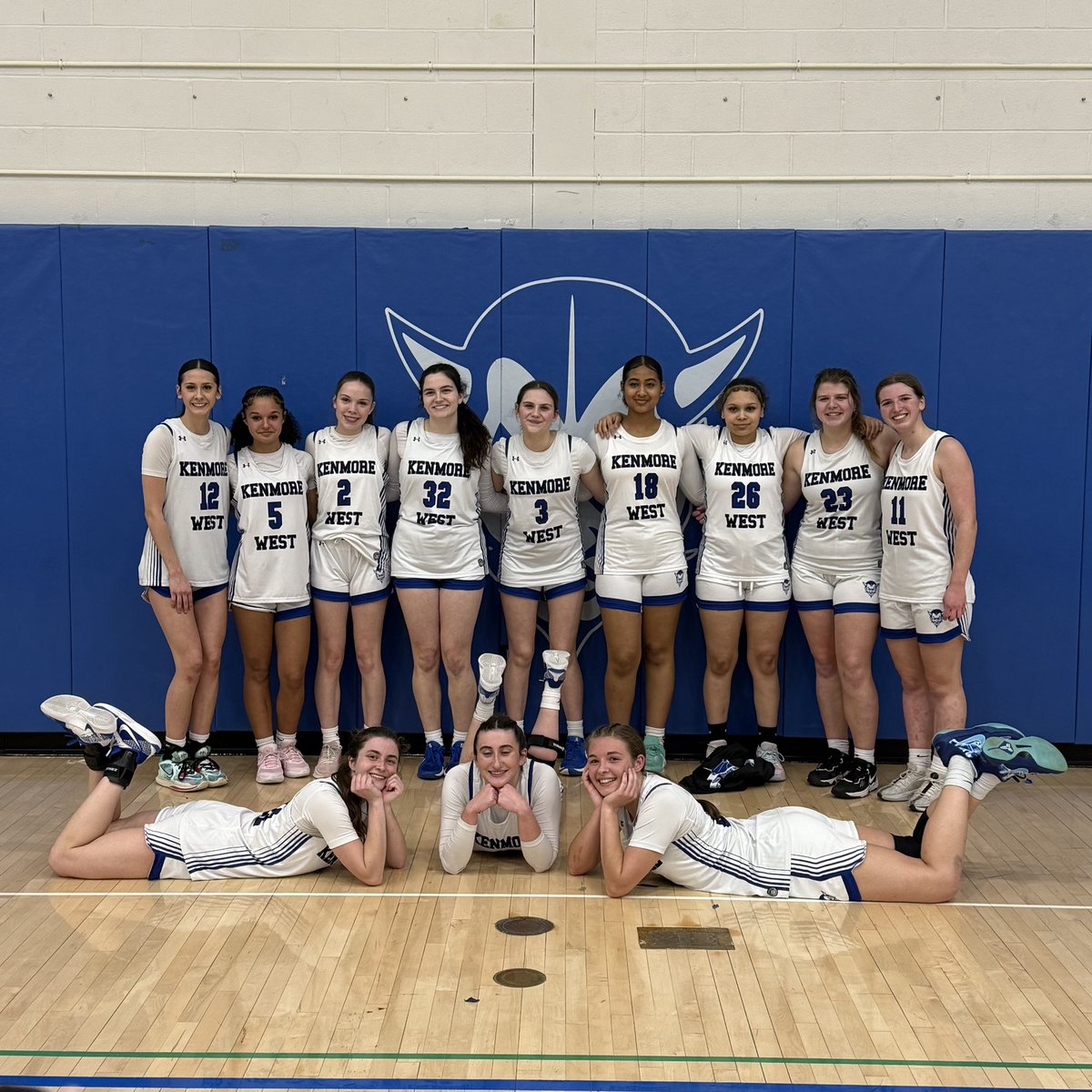 WHAT. A. COMEBACK. Kenmore West storms back from a 20+ point deficit in the second half to pull off an unbelievable win! The grit, heart, and determination on display tonight were nothing short of incredible. On to the semifinals! #BlueDevils