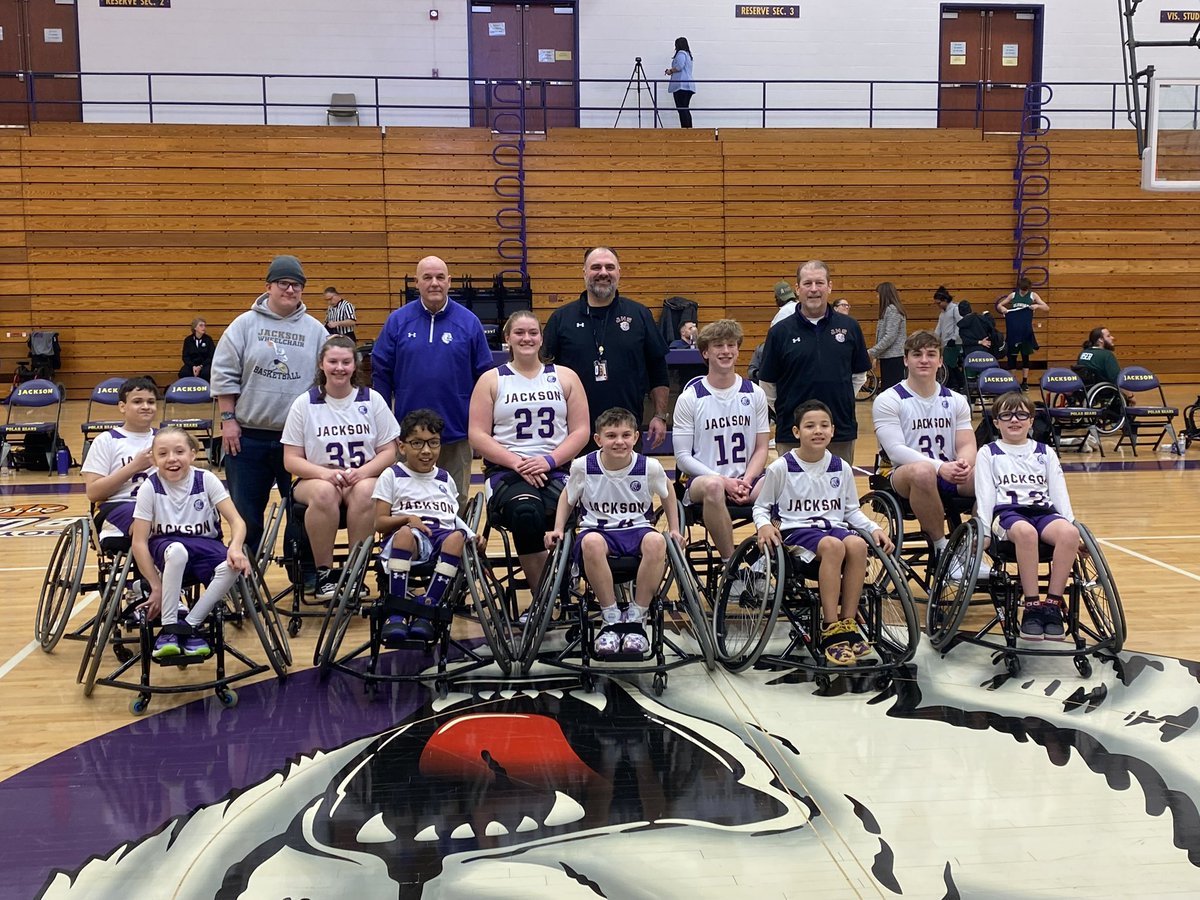 JHS Athletics (@polarbearad) on Twitter photo 