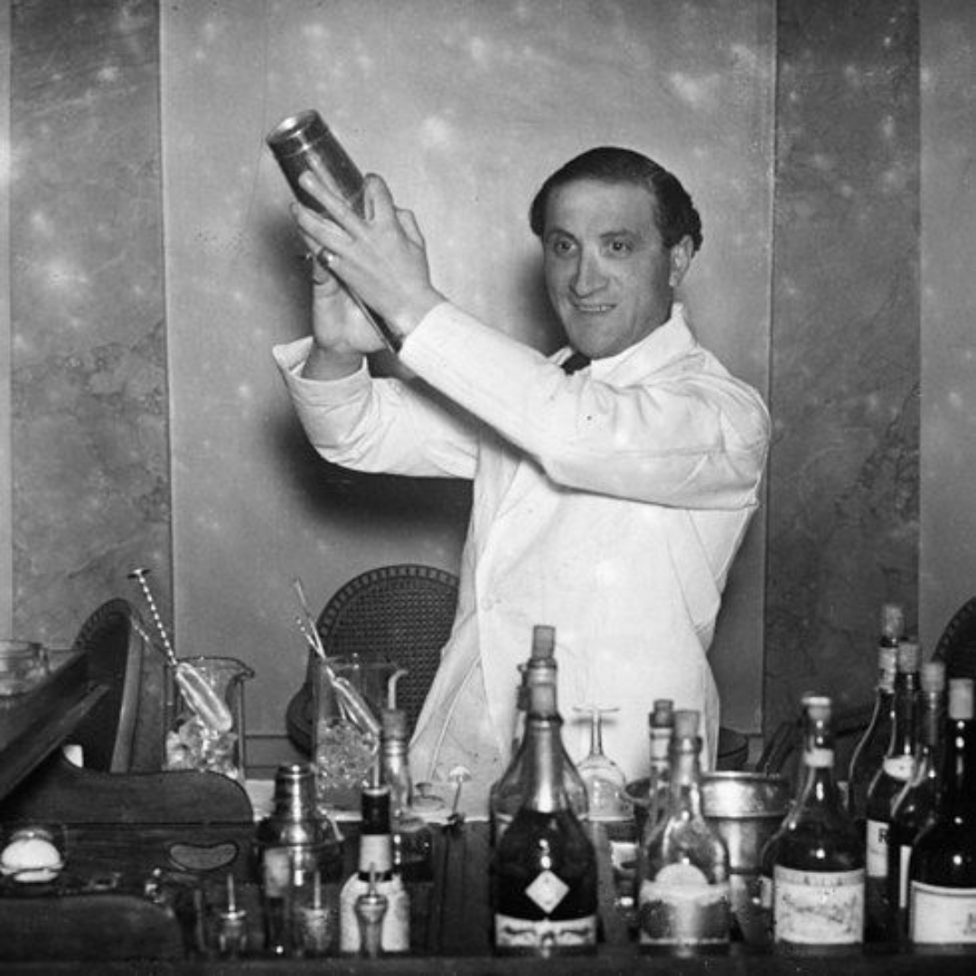 Friday night mood after making it through the shortest month of the year — make sure to celebrate the little things 🥂

#gorogue #regalrogue #aperitif
